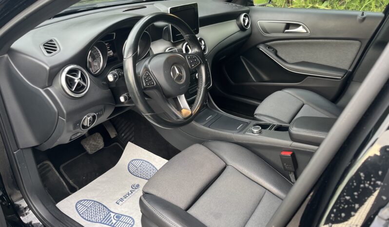 
								Mercedes GLA 200 CDI Business full									