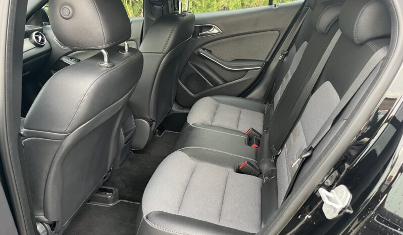 
								Mercedes GLA 200 CDI Business full									