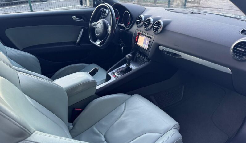 
								Audi TT full									