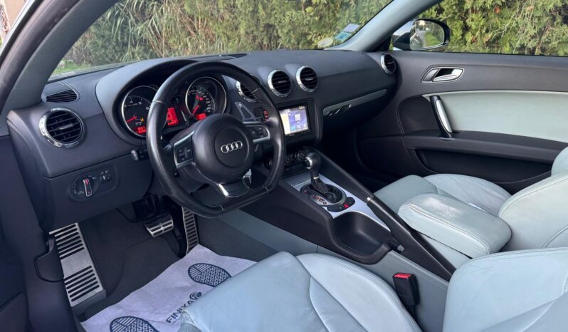 
								Audi TT full									