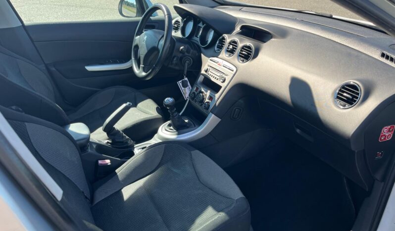 
								Peugeot 308 1.6 hdi 110 full									