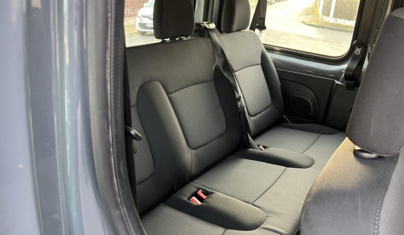 
								Renault Trafic 2.0 BlueDci 150 EDC 9 places full									