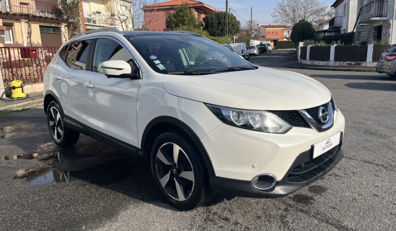 
								Nissans Qashqai N-Connecta 1.2 115ch Toit Panoramique full									