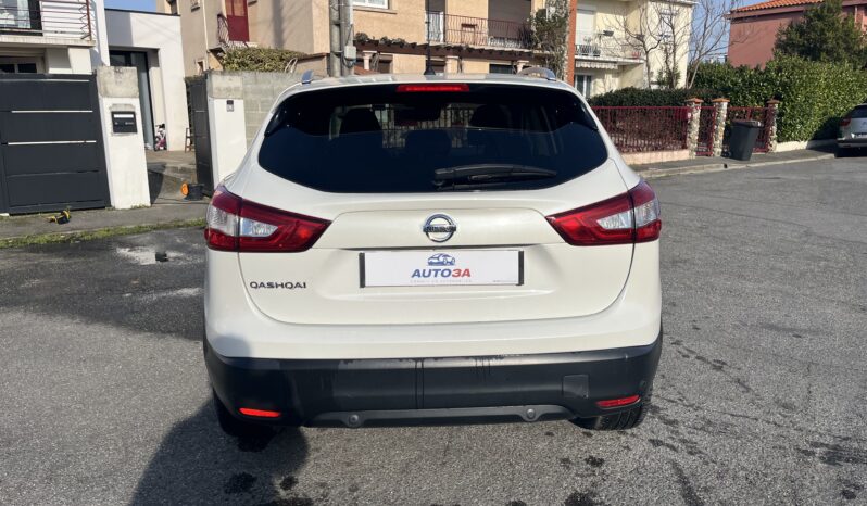 
								Nissans Qashqai N-Connecta 1.2 115ch Toit Panoramique full									