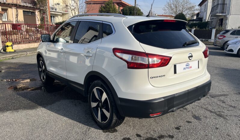
								Nissans Qashqai N-Connecta 1.2 115ch Toit Panoramique full									