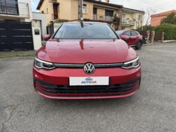 
										Volkswagen Golf VIII 1.5 eTSI 150 DSG full									