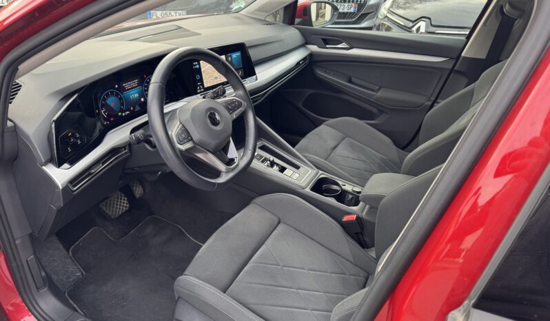 
								Volkswagen Golf VIII 1.5 eTSI 150 DSG full									