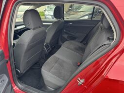 
										Volkswagen Golf VIII 1.5 eTSI 150 DSG full									