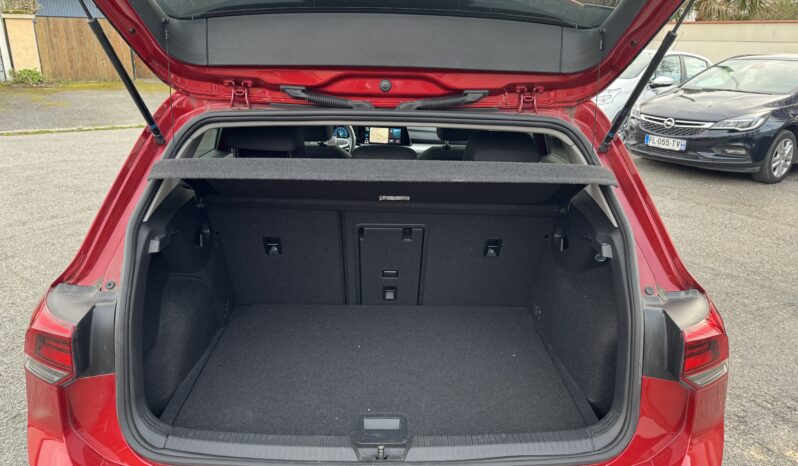 
								Volkswagen Golf VIII 1.5 eTSI 150 DSG full									