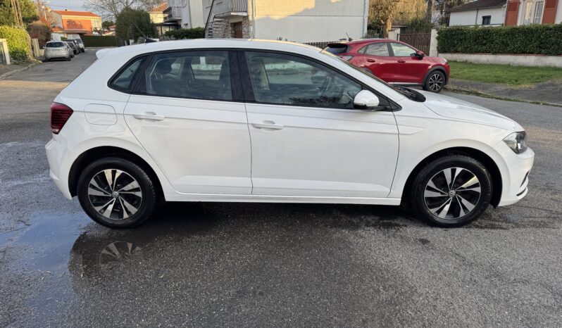 
								Volkswagen Polo VI 1.6 Tdi 80 Confortline Busine full									