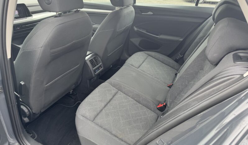 
								Volkswagen Golf VIII (8) Life 1ST 2.0 TDI 115ch full									