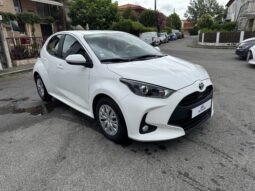 
										Toyota Yaris Hybride 116h dynamique Business full									