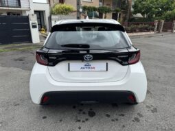 
										Toyota Yaris Hybride 116h dynamique Business full									