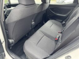 
										Toyota Yaris Hybride 116h dynamique Business full									