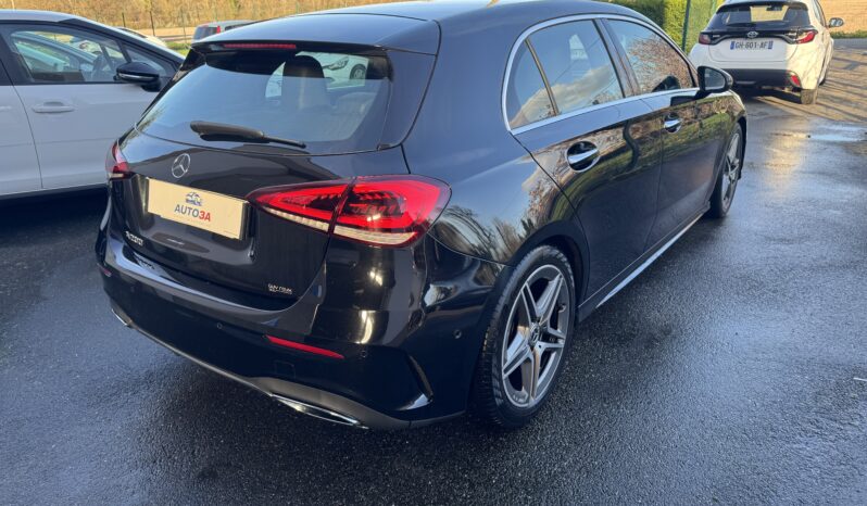 
								Mercedes Classe A 200 AMG Line full									