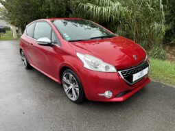 
										Peugeot 208 GTI 1.6 THP 200cv full									