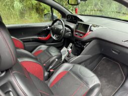 
										Peugeot 208 GTI 1.6 THP 200cv full									